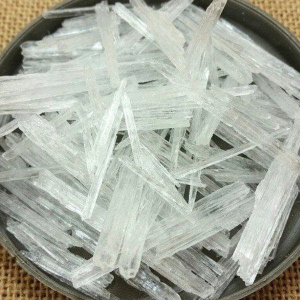 Organic menthol crystals