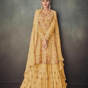 Stylish Haldi Indian/Pakistani attire/dress