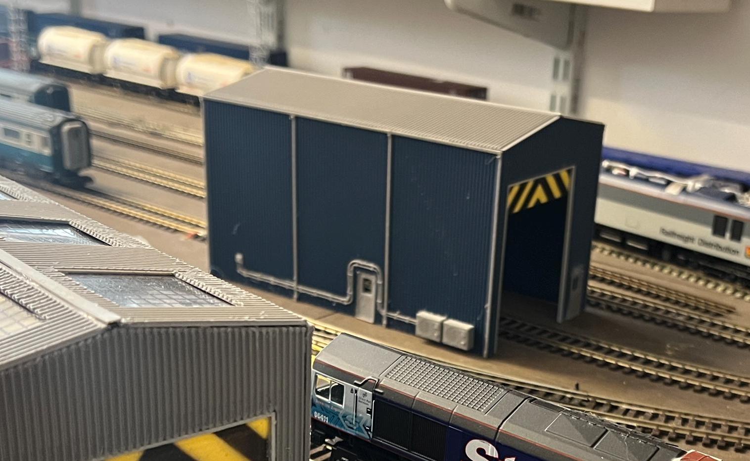 Model Railway Engine Shed OO HO Blue Walls Grey Roof 190mm Long - Etsy UK