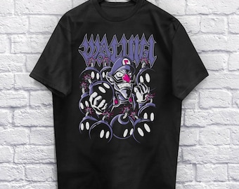 May include: Black t-shirt with a purple and white illustration of Wario, a video game character, surrounded by bombs. The text "WARIO" is written in a metal font above him.