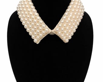 Pearl necklace collar