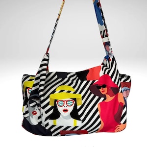 Large Capacity Messenger Bag with Zipper: Adjustable Strap School Bag