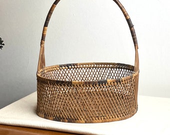 Vintage Woven Rattan BOHO Organic Hipster Basket, 1970s Natural Woven Asian Inspired Basket from Thailand, Rustic Modern Minimalist Style
