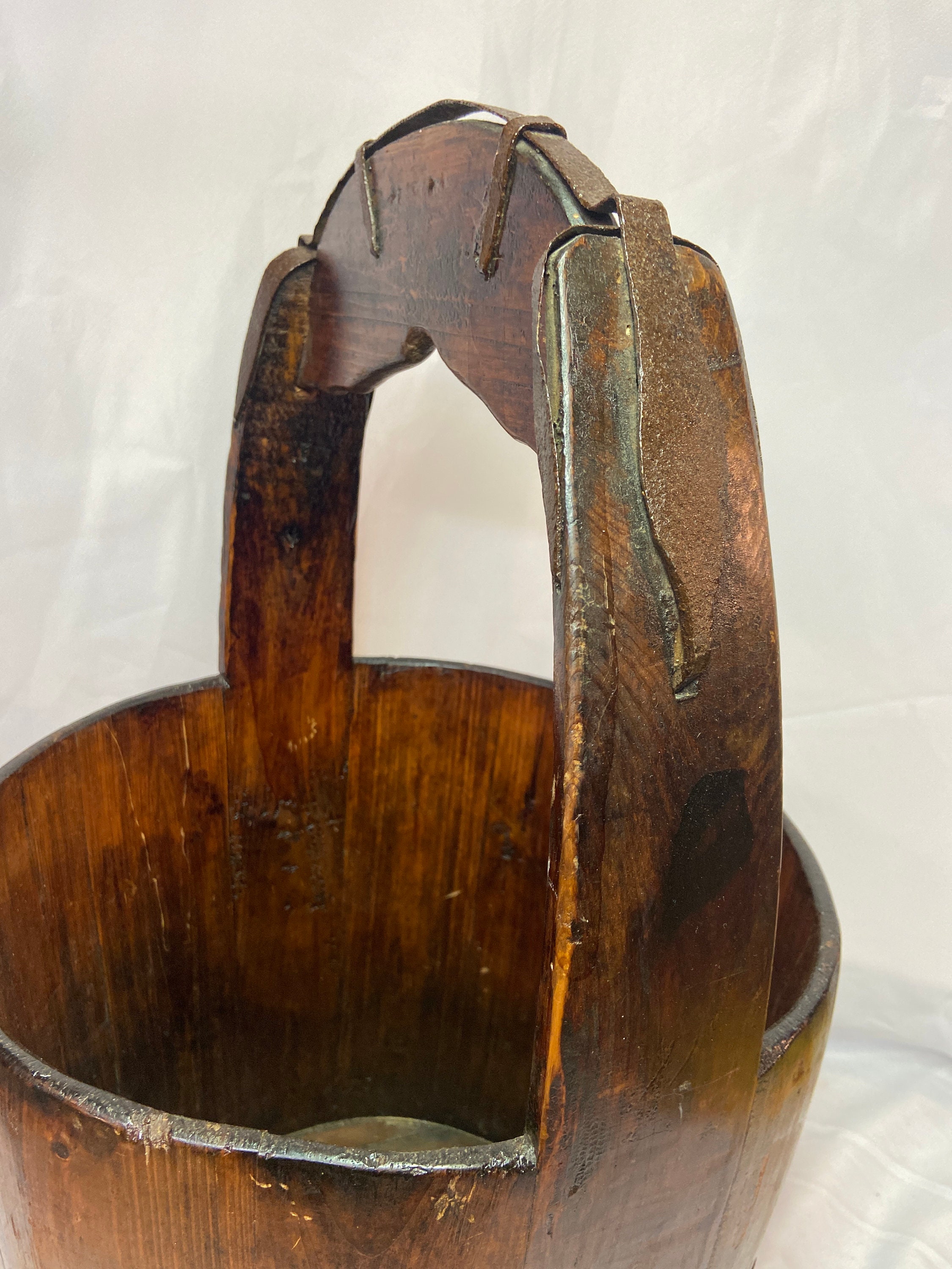 Antique Large Wood Well Bucket W/ Iron Support Band Etsy UK