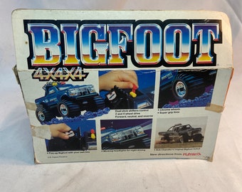 Vintage 1983 Playskool Bigfoot Ford Monster Truck 4X4X4. FREE SHIPPING!!
