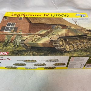 Smart Kit Dragon 1/35 Plastic Model Jagdpanzer IV L/70V Military WWII German Tank image 1