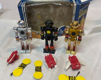Vintage 1979 Universal Kidco Die-cast Mini Silver Warriors Robot Action Figures Complete w/ Box Shogun