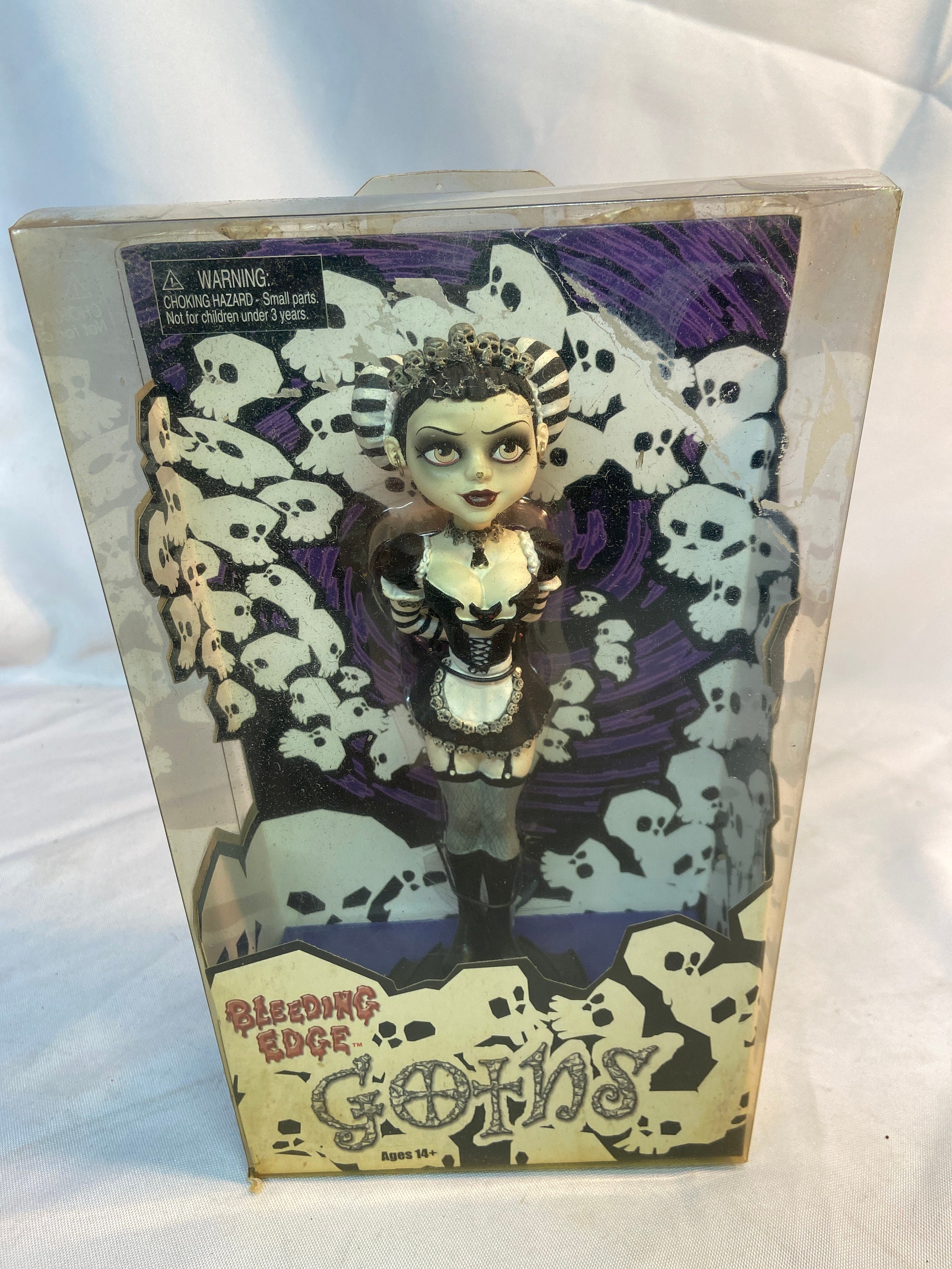 Begoth Bleeding Edge Goths Figure Statue Doll Eva Begoth Bleeding Edge Goths Figure Statue Doll Eva