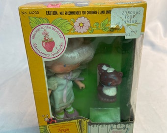 ANGEL CAKE W Souffle Vintage Strawberry Shortcake Doll Etsy