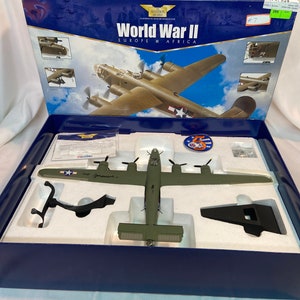 Corgi 1/72 The Aviation Archive World War II Europe & Africa B-24D Liberator Ball of Fire III US Bomber