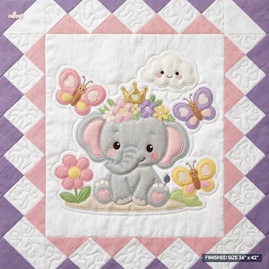 Puede incluir: Una manta acolchada con una aplicación central de un elefante gris con corona dorada y corona de flores, rodeado de tres mariposas, una nube sonriente y una flor. El borde tiene rombos rosas y morados. Tamaño final 91 cm x 107 cm.