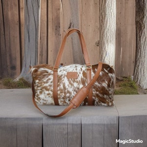 Bolso de lona de piel de vaca, bolso de viaje grande, bolso de fin de semana de piel de vaca, bolso de noche, bolso de cuero genuino, bolso de piel de vaca marrón y blanco