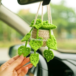 Crochet Monstera Plant Pot – Hanging Car Mirror Charm, Amigurumi Greenery Décor, Handmade Gift for Plant Lovers & Home Decoration