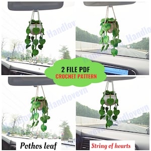 Puede incluir: Dos maceteros de plantas de crochet, uno con una hoja de pothos y otro con una cadena de corazones, colgando del espejo retrovisor de un coche. La imagen incluye el texto "2 FILE PDF CROCHET PATTERN".