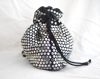 Vintage 1970s Reversible Black and Silver Draw Evening Bag