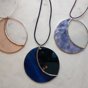 Minimalist Crescent Moon Suncatcher - Three Choices