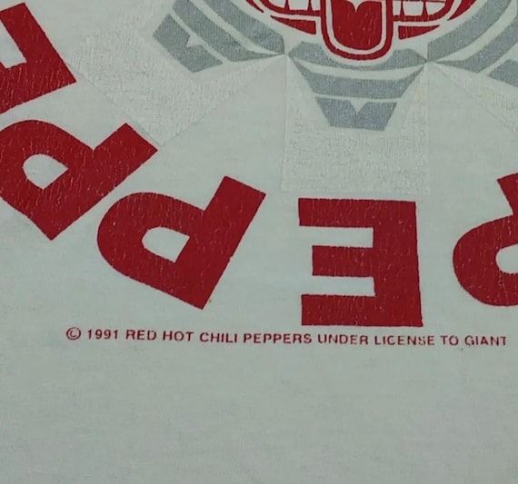 90s Vintage 1991 Red Hot Chili Peppers Band Under License to Giant