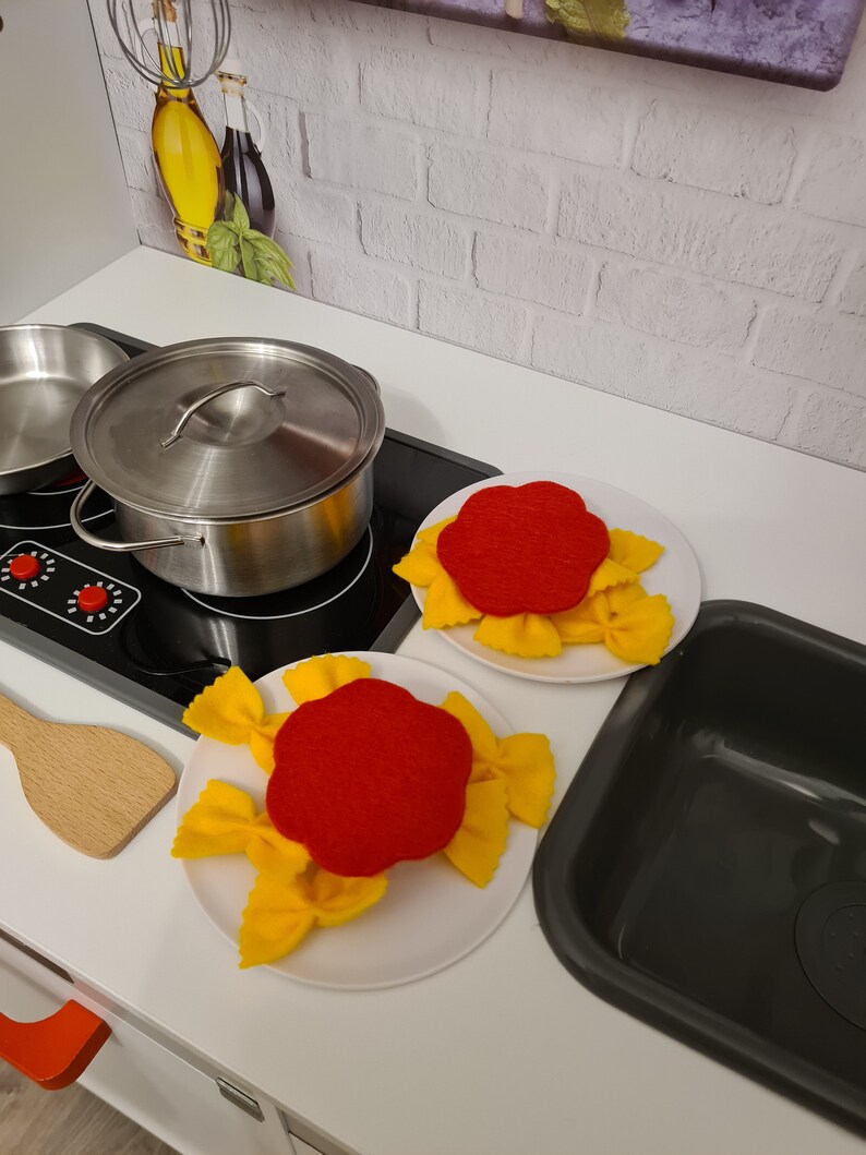 Filz Nudeln Spielzeug Filz Lebensmittel Spielküche Kaufladen Filz Spielzeug einzeln oder SET Filz Nudeln mit Tomatensoße Filz essen kochen Bild 6