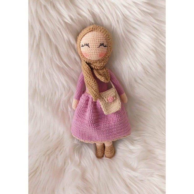 Poupée hijab au crochet, poupée musulmane Amigurumi, poupée Amigurumi au crochet à vendre, cadeau ramadan, cadeau musulman, cadeaux de l'Aïd pour les enfants 1 PCS Hijab Doll