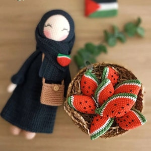 Hijab Häkelpuppe, Palästina Häkelpuppe, Hijab Puppe, Amigurumi Muslimische Puppe, Muslimisches Geschenk, Islamisches Spielzeug, Ramadan Geschenk, Eid Geschenke für Kinder Bild 9