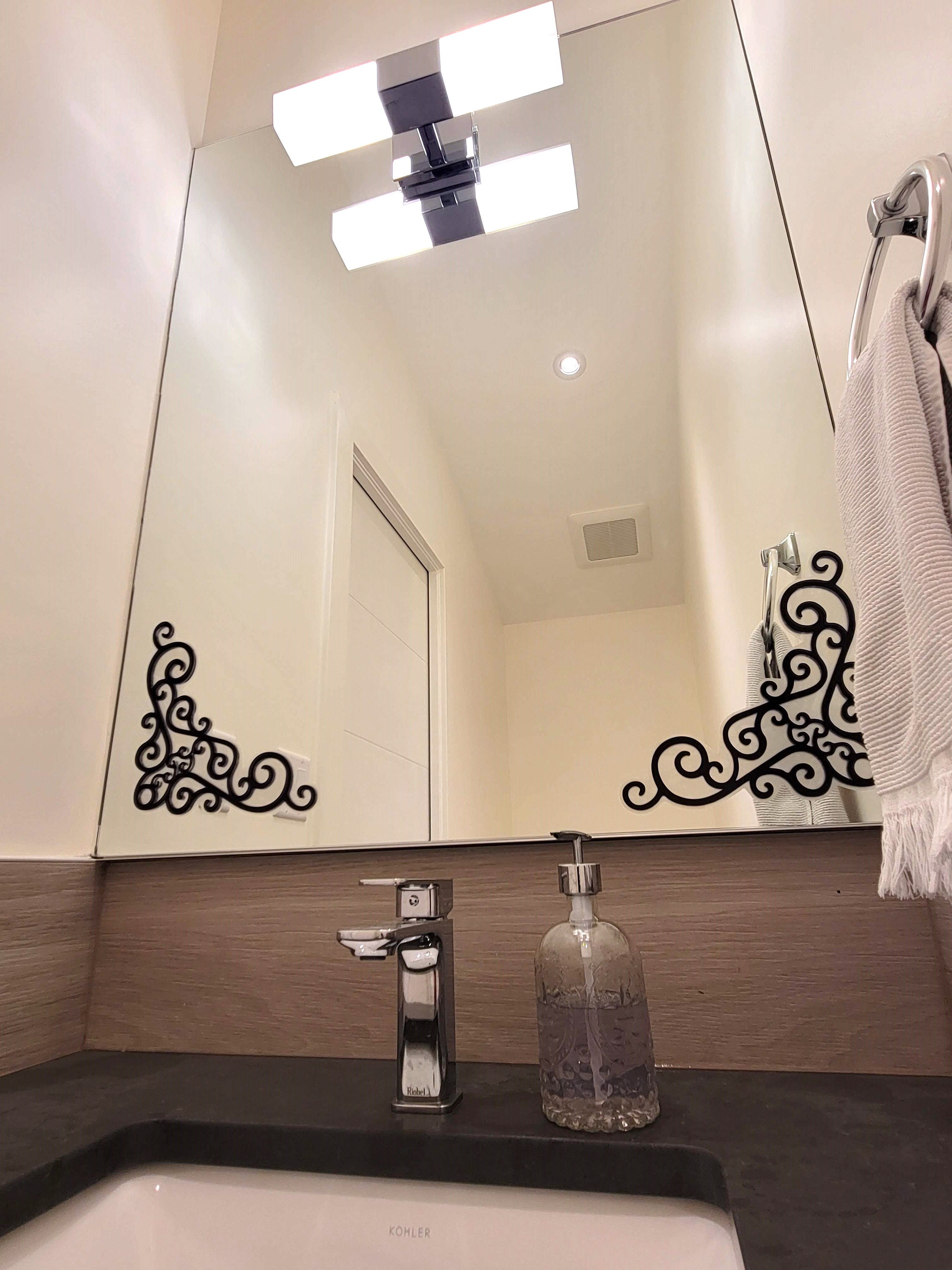 Corner Decoration Art Work on Mirror Glass Wall Cabinet Door Decal ...