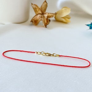 Red Kabbalah bracelet - string of fate -for man for woman gift - silk bracelet - silk cord - Good luck - evil eye