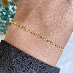 Gold-Filled Red Silk Cord Bracelet: Minimalist Macrame Jewelry