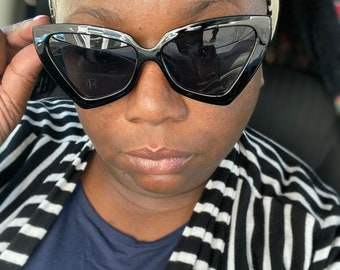 Lunettes de soleil (gros ronronnement)