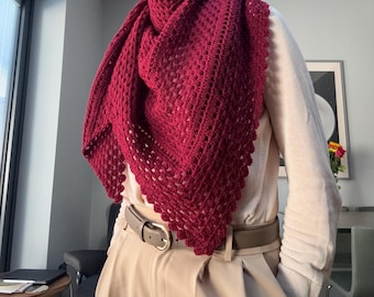 Chal de ganchillo triangular burdeos hecho a mano, chal, bufanda, chal para mujer, regalo para ella, regalo para el Día de la Madre, bufanda suave y elegante, estilo bohemio.