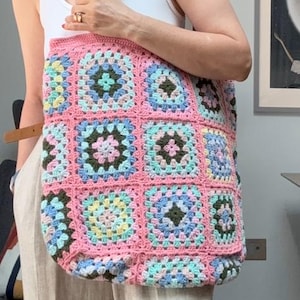 Pink Large women handbag , Crochet boho bag, Women colourful handbag, Granny Square tote, weekender bag, Handmade Shoulder Bag, Gift for Her