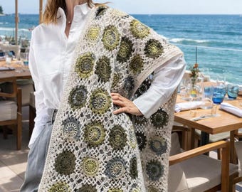 Chal de ganchillo hecho a mano – Chal estilo bohemio con flecos - Regalo para ella - Bufanda larga color oliva - Regalo para el Día de la Madre - Chal de verano - Chal único