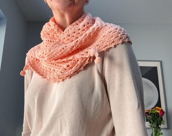 Bufanda triangular de ganchillo hecha a mano, calentador de cuello, bandana estilo bohemio, bufanda de otoño e invierno, regalo para ella, regalo para el Día de la Madre.