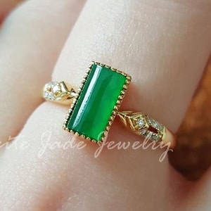 18k Solid Gold Grade A Imperial Green Jadeite Ring Rectangle Cut Vintage Style Diamond Accent Elegant Fine Jade Jewelry Gift for Her