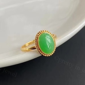 18k Solid Gold Green Jade Ring, Bezel Set Oval Ice Jadeite Engagement Ring, Genuine Jade Ring, Burmese High Quality Jade, Natural Jade