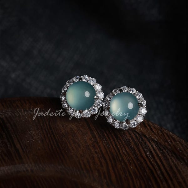 Boucles d'oreilles en jadéite bleu-vert naturel ton glacial, jade blanc bleu glacial de qualité A, halo classique, bijoux hypoallergéniques, cadeau pour elle