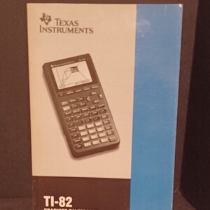 TI - 82 Grafikrechner Ratgeber 1993 und TI-82 Taschenrechner