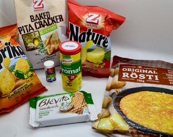 Food package of Swiss specialties salty, snacks snack box, from Switzerland chips Zweifel, Rösti kitchen stock, gift for food lovers