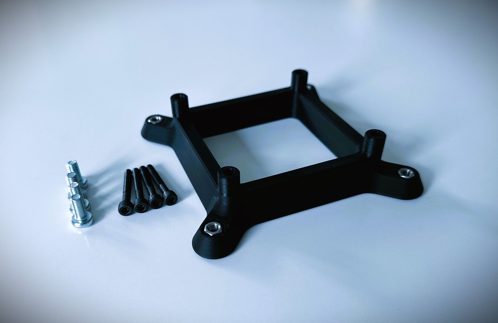 MSI Optix VESA モニターアダプター AG321CR、MAG301CR2、MAG342CQRV