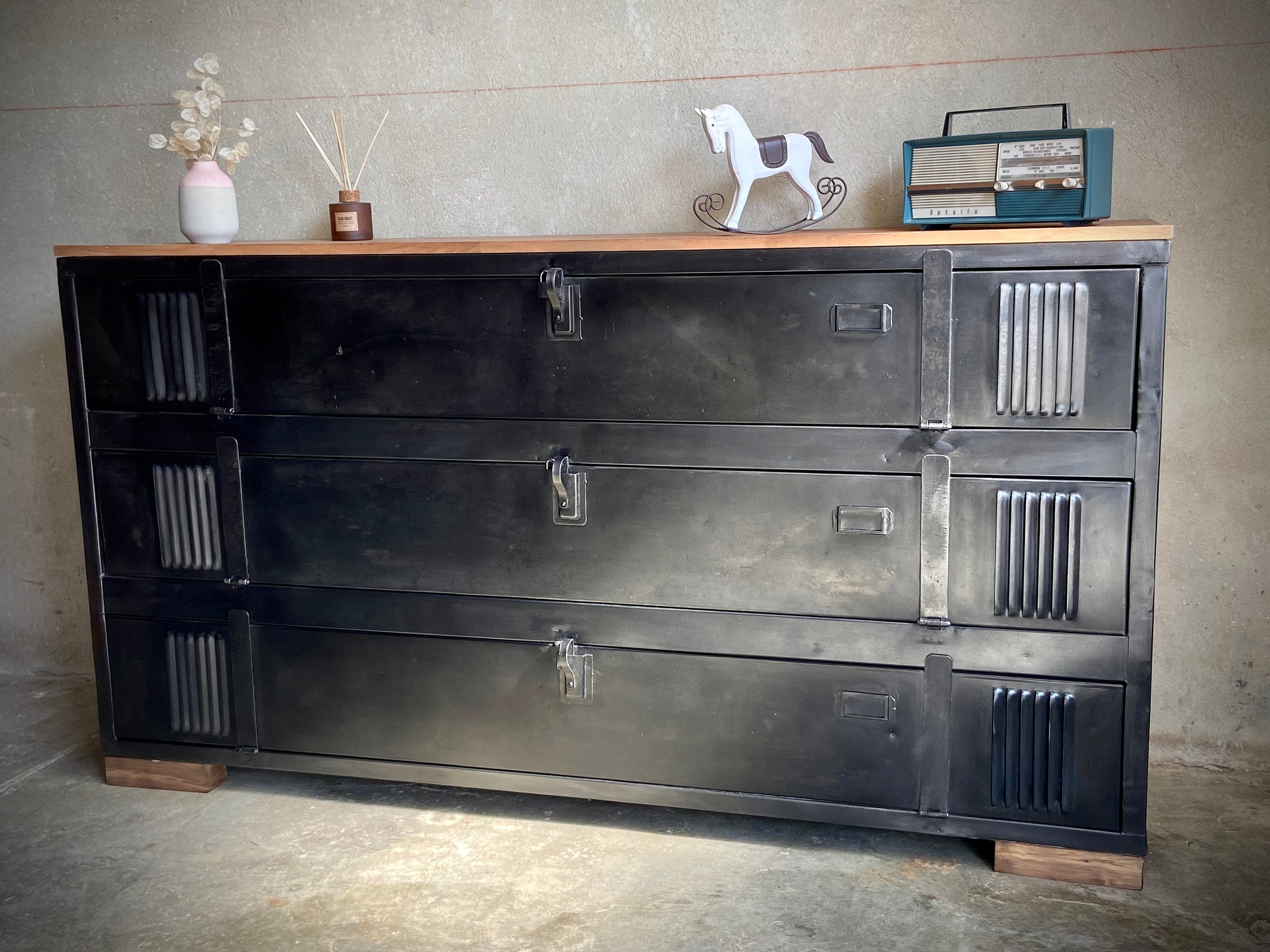 Meuble Buffet Créé à Partir d'un Casier de La Gare Sncf d'avignon | 1950-1960