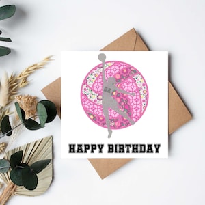 Bellissimo biglietto di auguri di compleanno di lusso con giocatore di netball - la posizione del giocatore può essere modificata