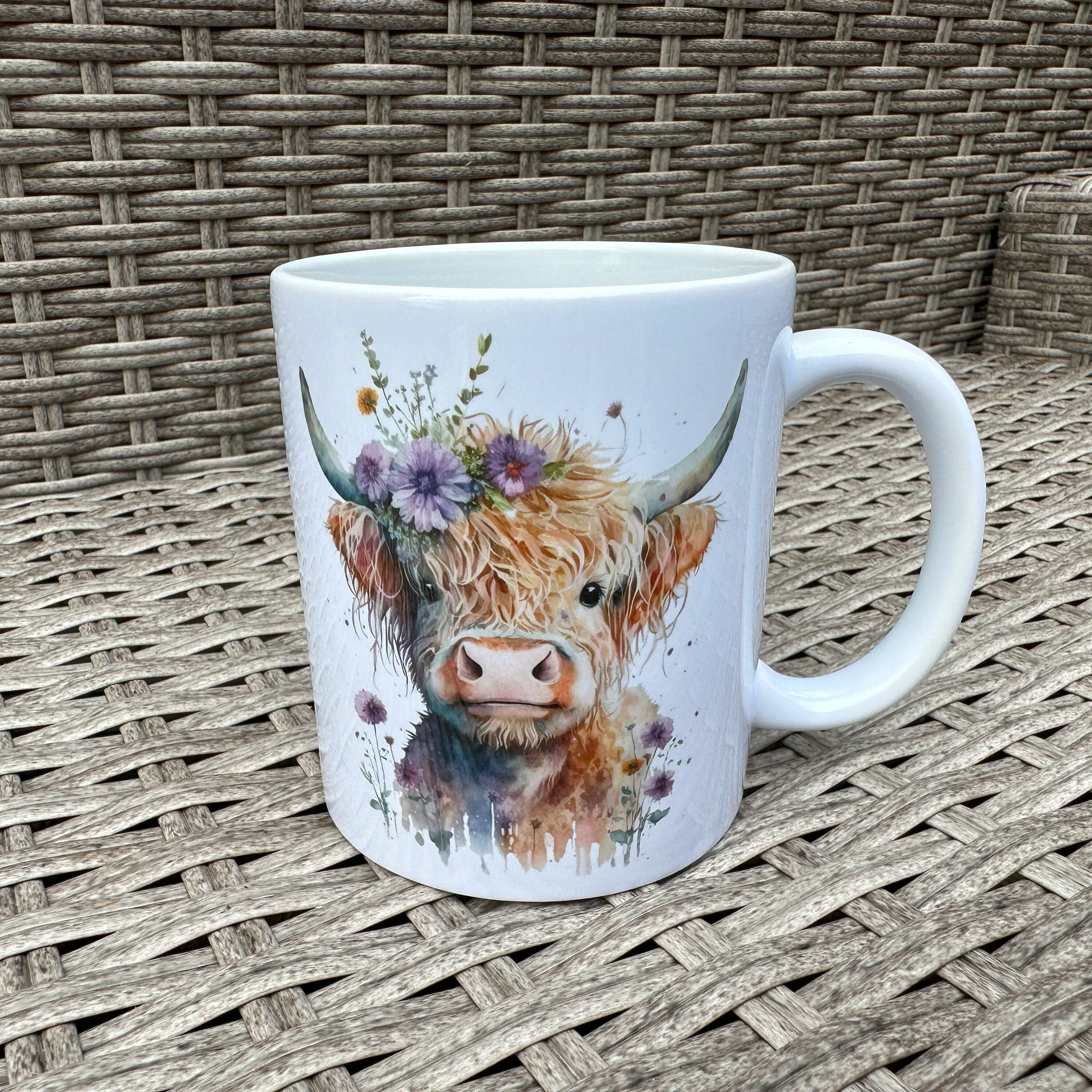 Tazza in vetro con mucca delle Highlands, modello floreale, per caffè