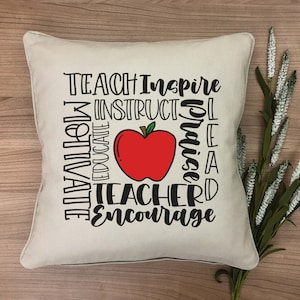 Linda almofada de linho/estopa com design de maçã 'ensinar, inspirar, encorajar', para professor, creche, agradecimento, presente de fim de período, presente de aniversário para professor