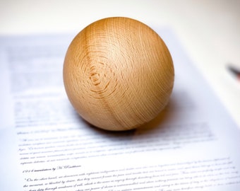 Paperweight hardwood sphere / ball