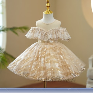 Sequence / Sequin SWATCHES Flower Girl 