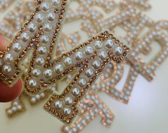 Weiße Perle Gold Strass Sparkle Letter Patch, personalisierte Aufnäher, handgemachte Buchstaben Patches Tasche Hut Jeans Applikation DIY