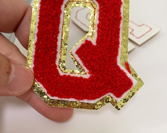 Chenilla roja Letras bordadas cosidas en apliques parches para ropa Sombrero Bolsas varsity parches