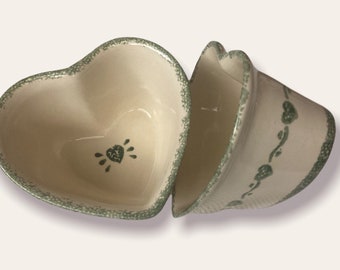 Set of 3 Nesting Bowls Country Kitchen Green Hearts Mixing Serving Country Farmhouse Kitchen Sponge Painted ca 1980/'s Vegetable White