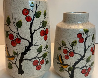 Giáp Thuy Bat Trang vases decorated with apple trees and birds
