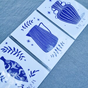 The blue pitcher Lot (les 3 pots) A4