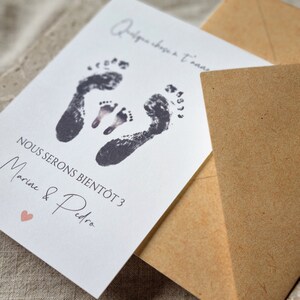 Carte Annonce Grossesse Personnalisée Empreintes Pieds Bébé Futurs Parents Surprise Bonne nouvelle Prénoms la famille s’agrandit enfant 2025 image 2